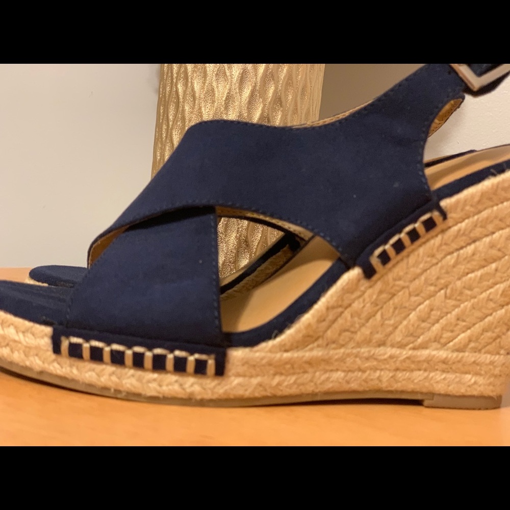 Beautiful Wedge Sandals - Picture 8 of 15